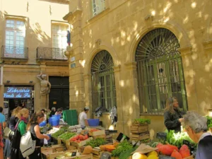 Aix-en-Provence food tour 3h