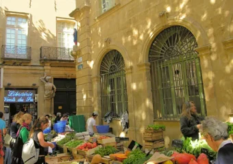 Marche-du-samedi-vieux-Aix